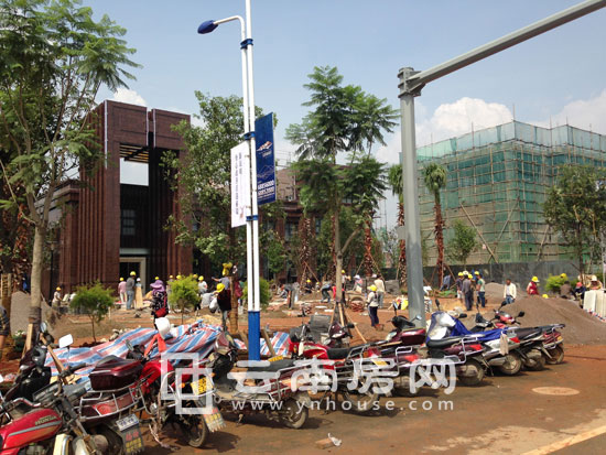 富春山水居施工現(xiàn)場 富春山水居施工現(xiàn)場