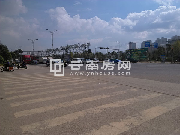 雙城際商務(wù)中心周邊環(huán)境 雙城際商務(wù)中心周邊環(huán)境