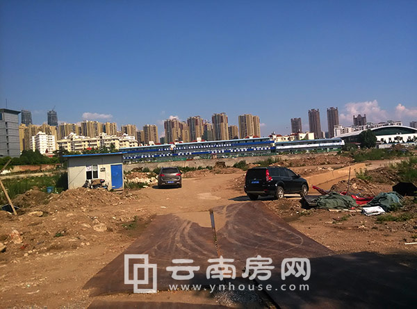 2015年6月良黎星光廣場地塊現(xiàn)狀 2015年6月良黎星光廣場地塊現(xiàn)狀