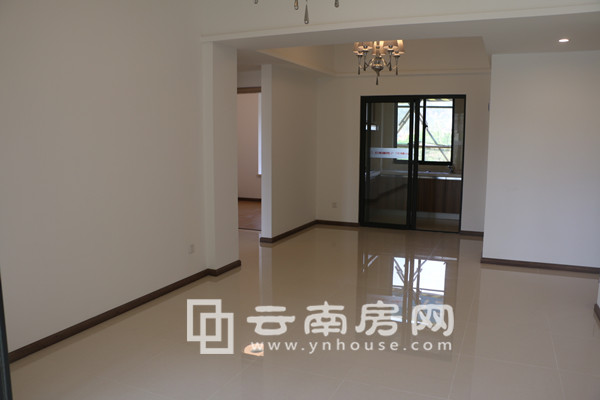 f xǳǡ빫 @˜ʘӰ巿D