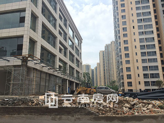 ŕr(sh) V(chng)M(jn)