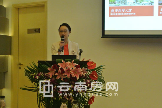 仲量聯(lián)行成都董事總經(jīng)理謝凌女士 仲量聯(lián)行成都董事總經(jīng)理謝凌女士