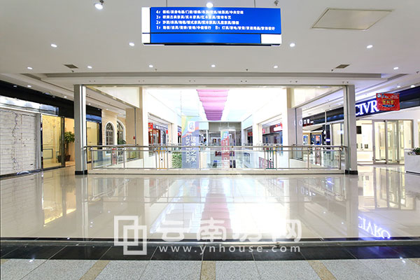 昆明世紀金源購物中心四樓實景 昆明世紀金源購物中心四樓實景