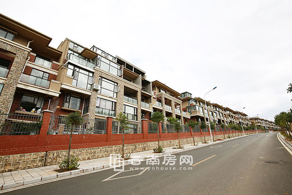 清水佳湖雅居社區實景 清水佳湖雅居社區實景