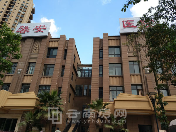 項目對面的馨安醫院 項目對面的馨安醫院