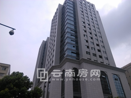 火車站周邊著名的爛尾樓鼎晟國際大廈 火車站周邊著名的爛尾樓鼎晟國際大廈