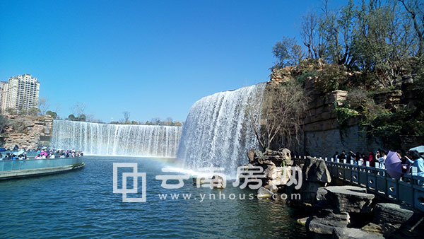 昆明瀑布公園實景 昆明瀑布公園實景