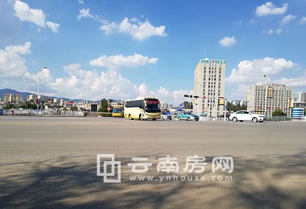 恒大翡翠華庭周邊環(huán)境 恒大翡翠華庭周邊環(huán)境