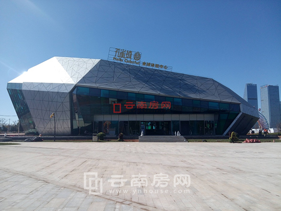 孔雀鎮(zhèn)項(xiàng)目售樓中心全景 孔雀鎮(zhèn)項(xiàng)目售樓中心全景