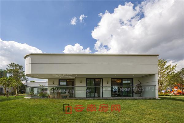 古滇未來城2期 樣板間陽臺實景圖 古滇未來城2期 樣板間陽臺實景圖