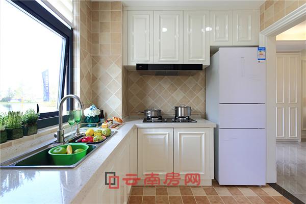古滇未來城2期樣板間廚房實景圖 古滇未來城2期樣板間廚房實景圖