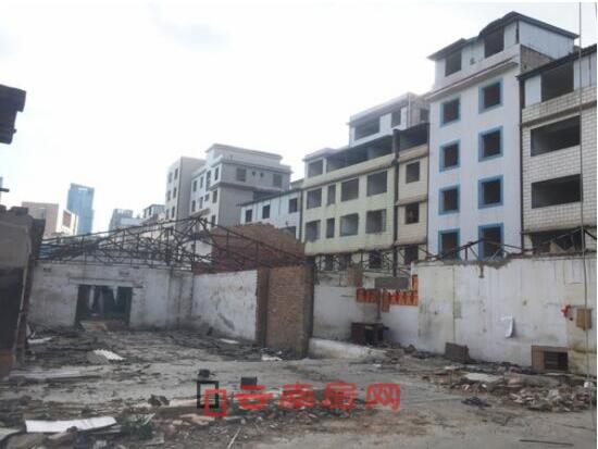 北京路兩側還有許多類似于金刀營這樣的待改造城中村 北京路兩側還有許多類似于金刀營這樣的待改造城中村