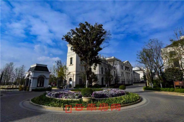 俊發(fā)生態(tài)半島別墅實(shí)景圖 俊發(fā)生態(tài)半島別墅實(shí)景圖