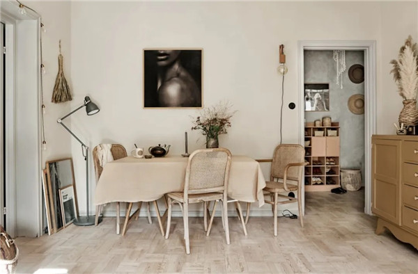 她把火遍ins的“野餐社交”新寵放在家里 她把火遍ins的“野餐社交”新寵放在家里