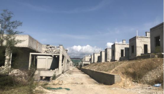 云南城投在海南陵水縣開發的靠海低層建筑,圖來源中房報 云南城投在海南陵水縣開發的靠海低層建筑,圖來源中房報