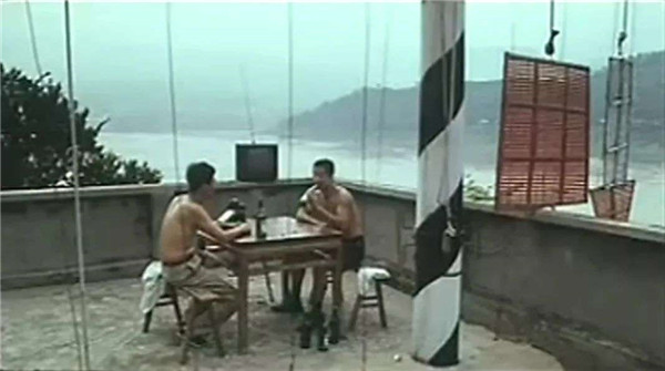 為什么國產懸疑片都喜歡在重慶拍? 為什么國產懸疑片都喜歡在重慶拍?