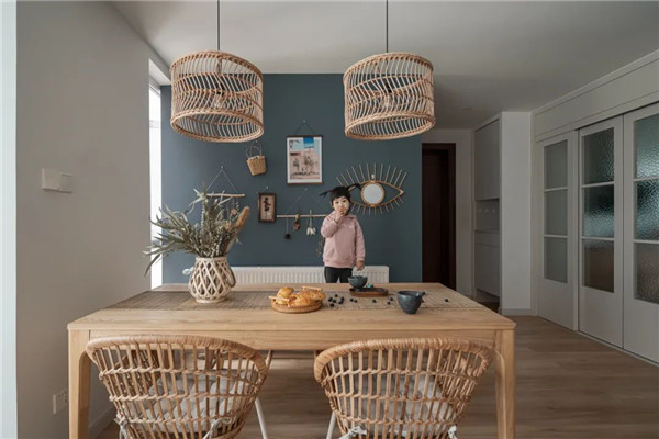 現(xiàn)實浪漫滿屋 現(xiàn)實浪漫滿屋