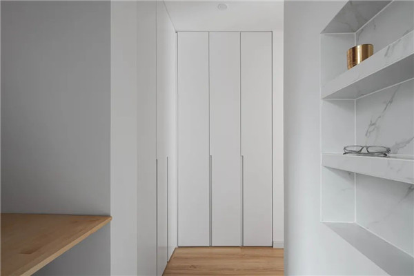 現(xiàn)實浪漫滿屋 現(xiàn)實浪漫滿屋