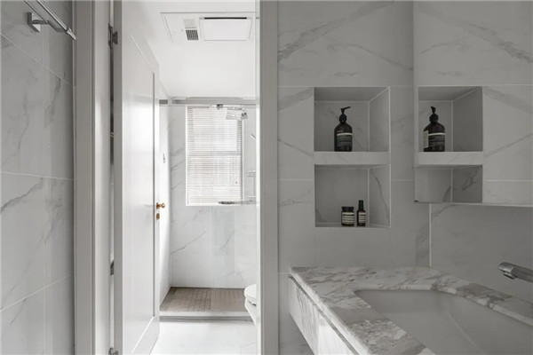 現(xiàn)實浪漫滿屋 現(xiàn)實浪漫滿屋