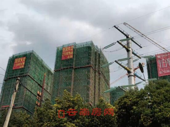 江東鉑悅灣目前5棟住宅均已封頂 江東鉑悅灣目前5棟住宅均已封頂