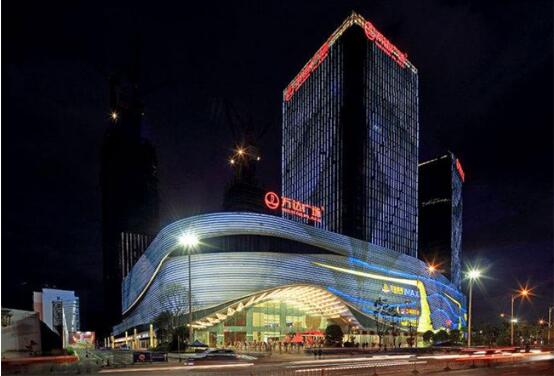 項目附近的商業體萬達廣場 項目附近的商業體萬達廣場