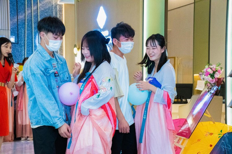 |R·Ҽ̖(ho)Ϧ(dng)4