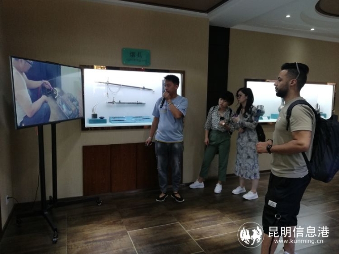 外國主播走近官渡古鎮 外國主播走近官渡古鎮