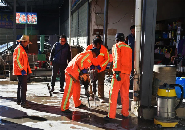 古城區(qū)洗車城內(nèi)13口不達(dá)標(biāo)深井被封填 古城區(qū)洗車城內(nèi)13口不達(dá)標(biāo)深井被封填