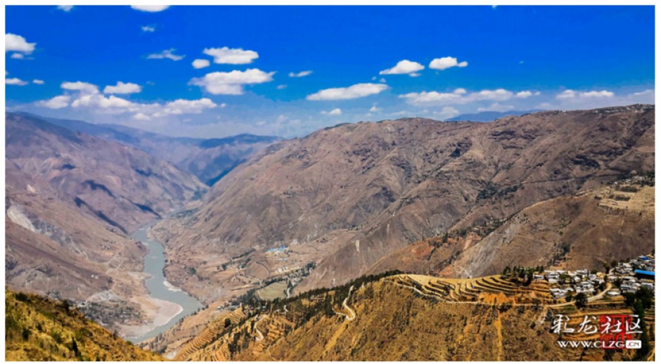 東川是著名汽車越野賽舉辦地(圖自:彩龍社區) 東川是著名汽車越野賽舉辦地(圖自:彩龍社區)