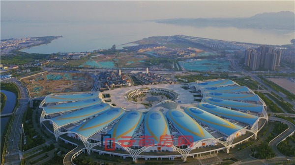 2021年昆明豪宅數(shù)量井噴,但標(biāo)桿還是那個(gè)標(biāo)桿 2021年昆明豪宅數(shù)量井噴,但標(biāo)桿還是那個(gè)標(biāo)桿