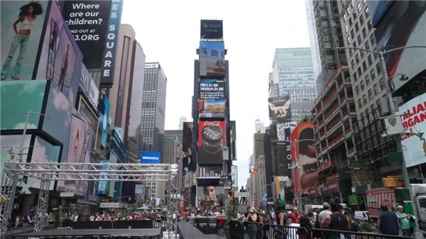 驚艷世界!昆明呈貢亮相紐約時代廣場 驚艷世界!昆明呈貢亮相紐約時代廣場