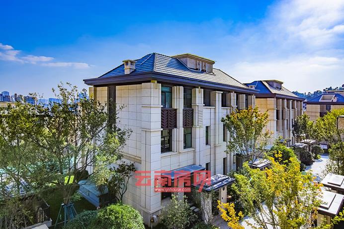 白沙河片區作為新興富人區,高端樓盤眾多,圖為別墅項目美的順城府 白沙河片區作為新興富人區,高端樓盤眾多,圖為別墅項目美的順城府