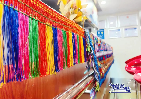 移動(dòng)的大床房!全國獨(dú)有!云南這趟雙層臥鋪火車“泰褲辣” 移動(dòng)的大床房!全國獨(dú)有!云南這趟雙層臥鋪火車“泰褲辣”