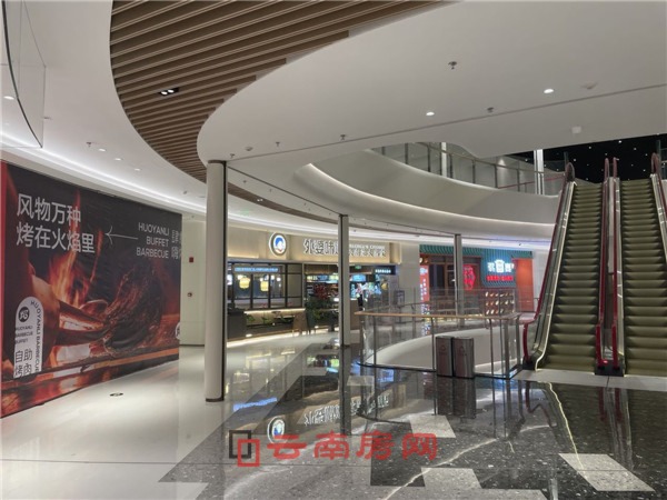 金俊廣場開業半年,人氣冷清到令人心酸,金格百貨心里也苦 金俊廣場開業半年,人氣冷清到令人心酸,金格百貨心里也苦