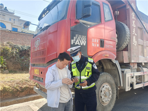 整治非法改裝貨車1.2萬余輛!云南通報了這些情況 整治非法改裝貨車1.2萬余輛!云南通報了這些情況