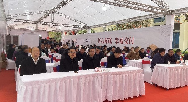 0e663f89904b3e4529333a714a1a25f