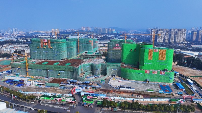 昆華國際醫院一二期工程已在今年2月封頂(圖源:云南建投) 昆華國際醫院一二期工程已在今年2月封頂(圖源:云南建投)
