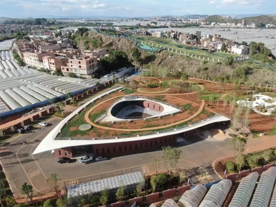 石寨山遺址文物保護(hù)管理展示中心已建成 石寨山遺址文物保護(hù)管理展示中心已建成