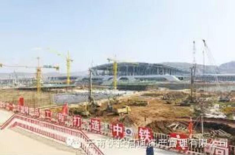 2016年3月,西廣場與高鐵南站同步建設(shè) 2016年3月,西廣場與高鐵南站同步建設(shè)