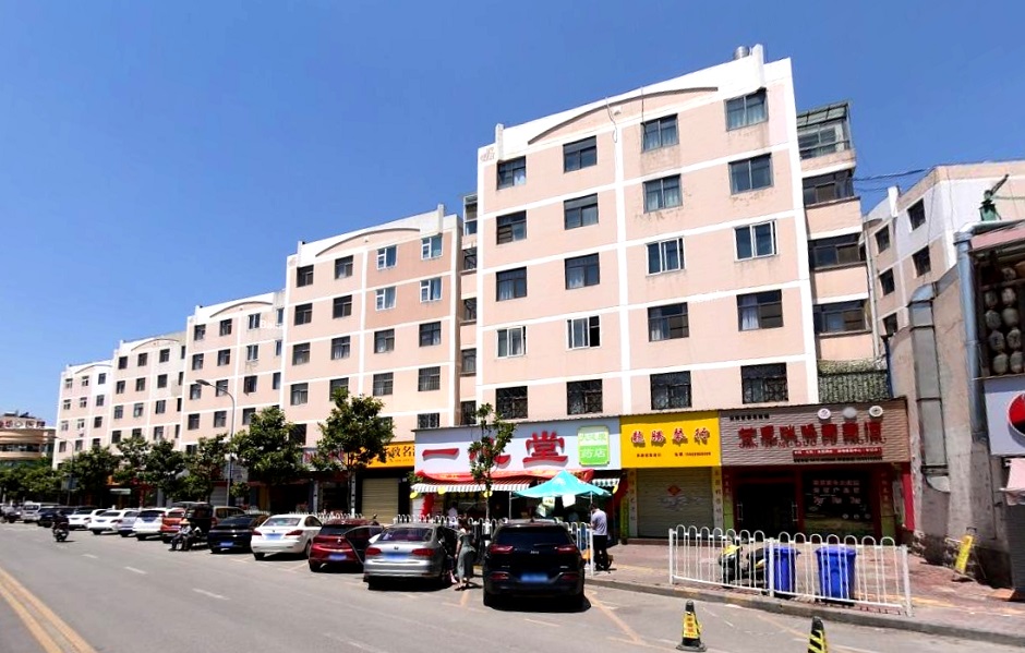 璞域ONE附近由官房開發(fā)于25年前的金實(shí)小區(qū) 璞域ONE附近由官房開發(fā)于25年前的金實(shí)小區(qū)