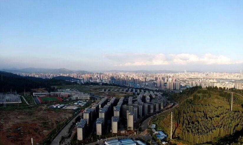 滇池半山還有多個地塊和未售房源,感興趣的投資人不少 滇池半山還有多個地塊和未售房源,感興趣的投資人不少