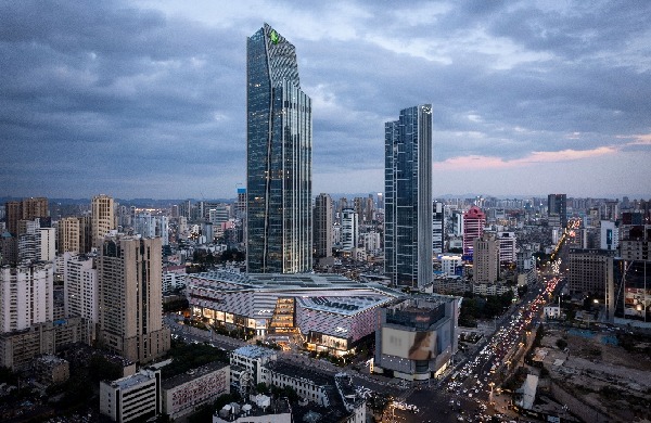 建筑與房屋的城市空拍圖 AI 生成的內容可能不正確。