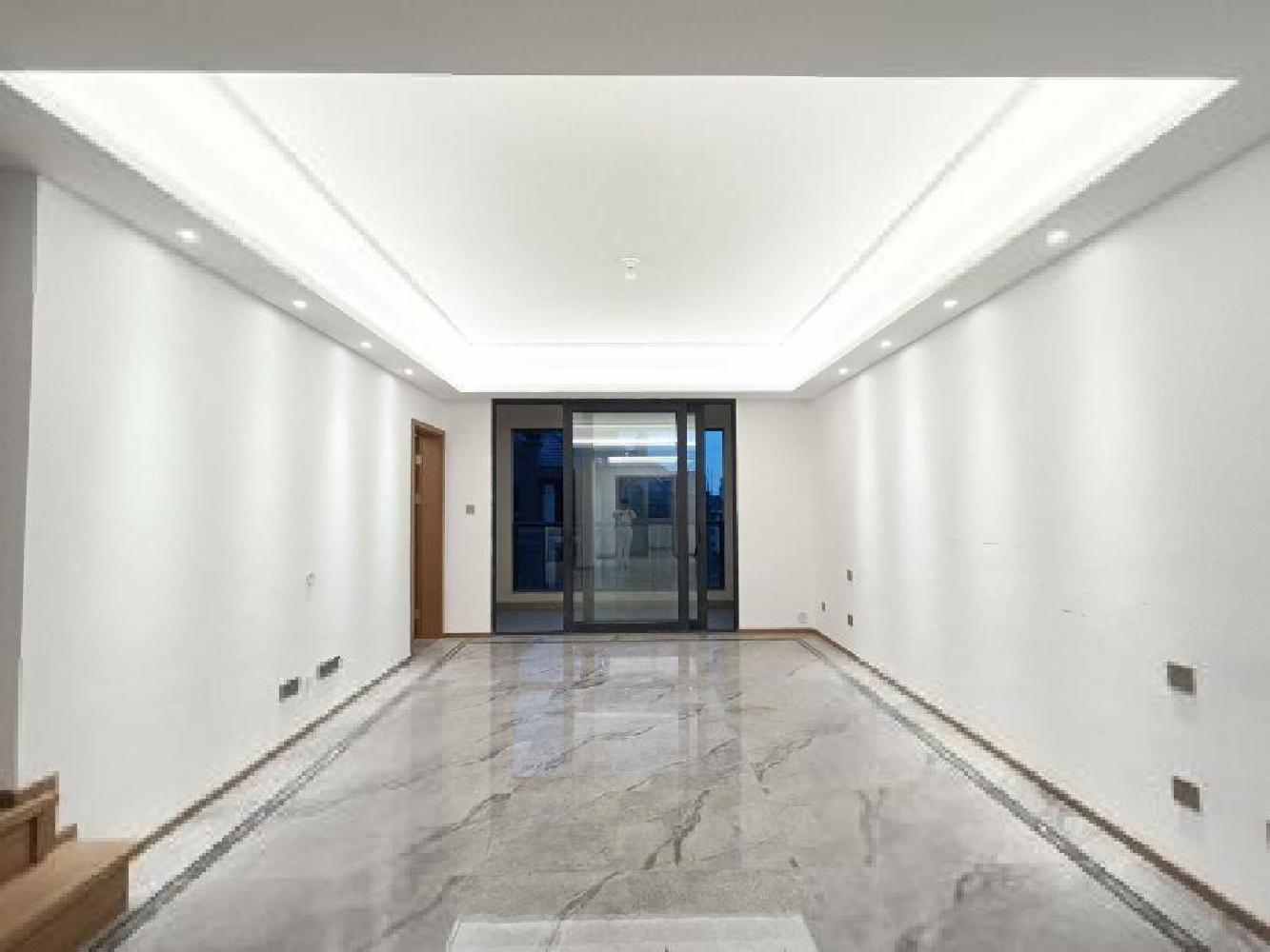 lONE9MF˿126.00ƽ4ң㣬Srɿ