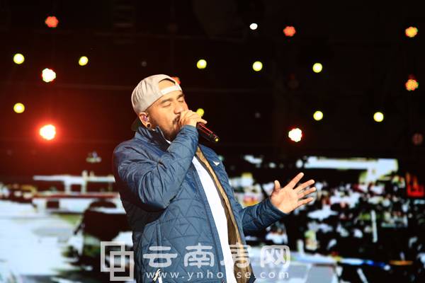 csV(chng)2s(hu)ʢDƬ13