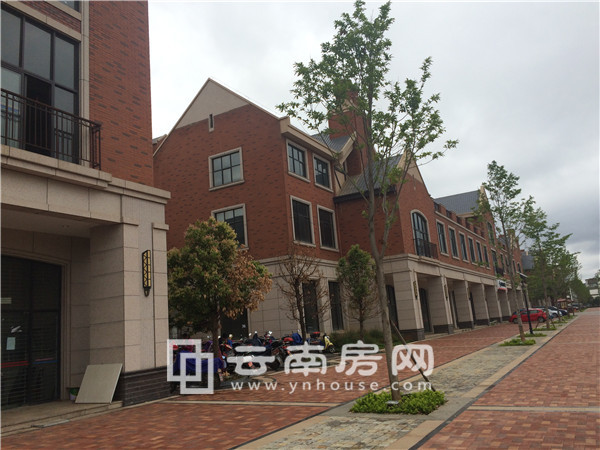 ƎXǺf@ʣ෿ԴѲ 8300Ԫ/ƽ