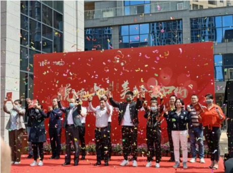 βu׃⽻߀kC@ӵķ߀u᣿