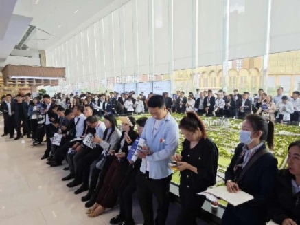 ؓ(f) ƪح·W(xu)(jng)o(j)ýwA(y)ӴӈAMĻ